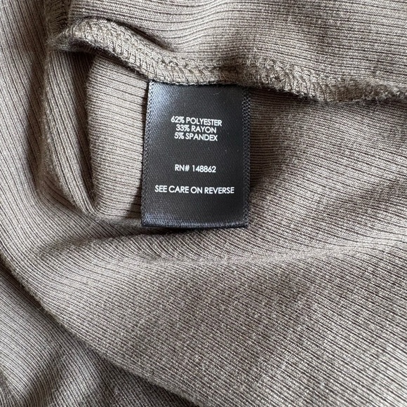 Torrid ribbed midi asymmetrical dusty olive green dress size 1X stretchy - Picture 8 of 9